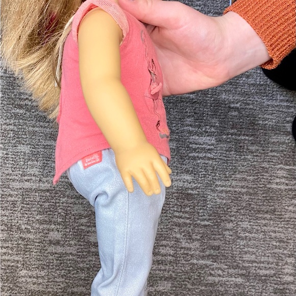 American Girl GOTY 2014 Isabelle Palmer Doll - Picture 5 of 7